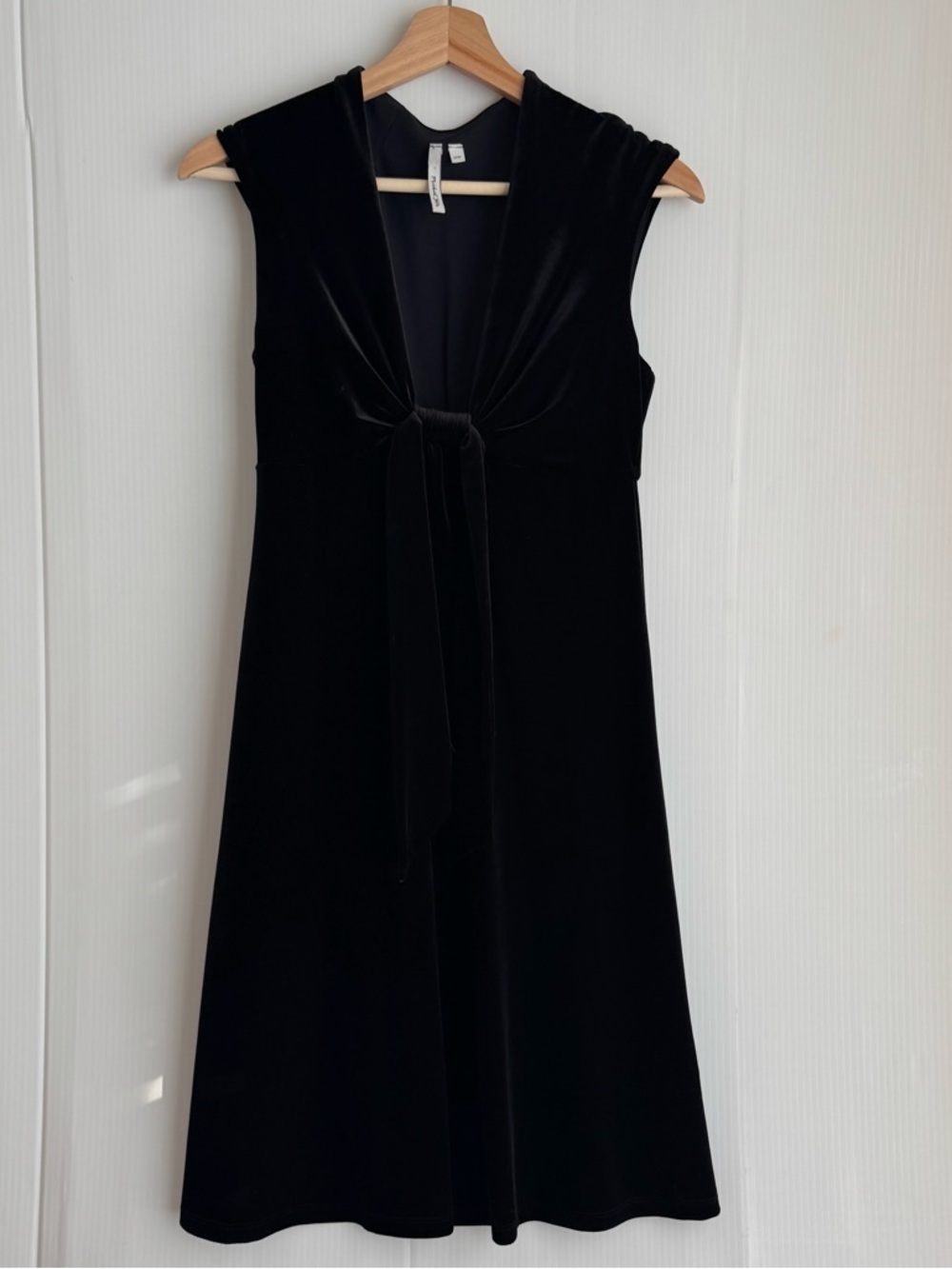 Black Velvet Tie-Front Women's Dress size 1/ XS